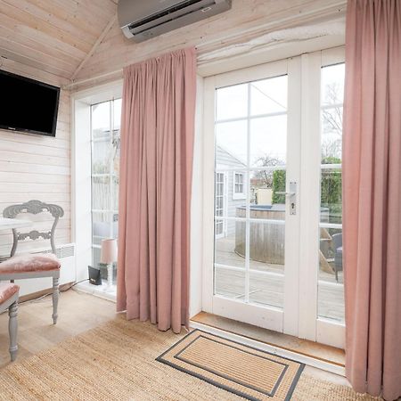 Guesthouse Delisa Parnawa Zewnętrze zdjęcie